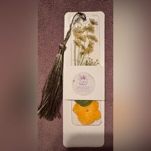 Floral Bookmark with Tassel NWT